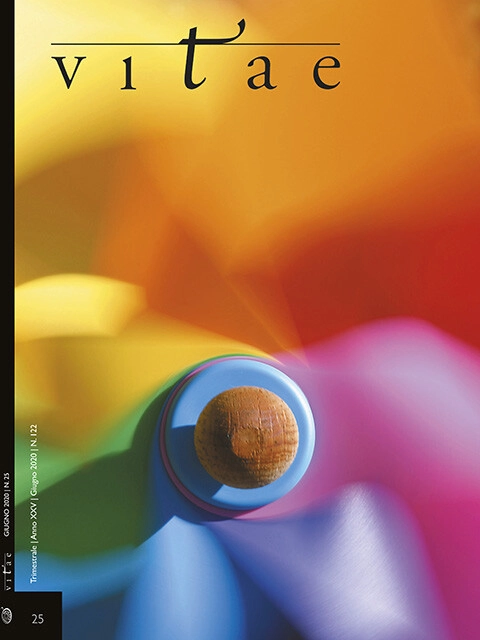 Cover Vitae 25